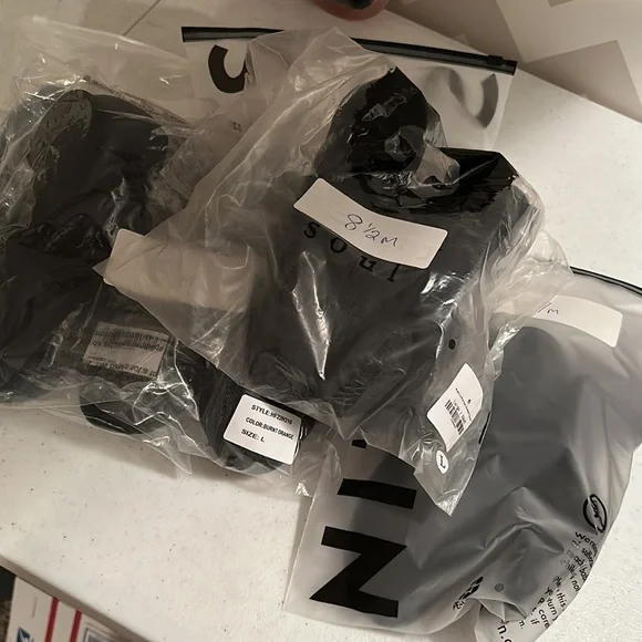 CAPEZIO E-Series Slip-on Jazz Shoe in Black EJ2 - Picture 6 of 7